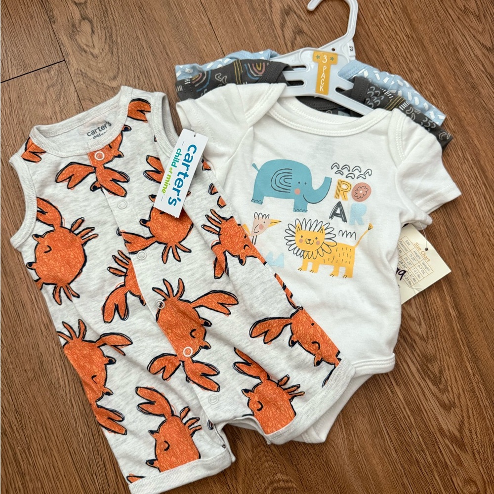 NWT 0-3m Carter's Orange Crab Romper and White Animal Onesie bundle